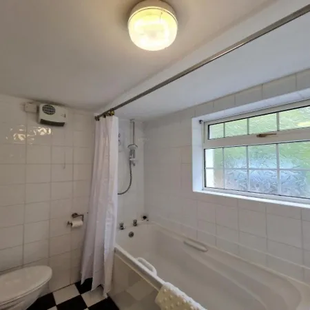 Cushatrough Claddaghduff